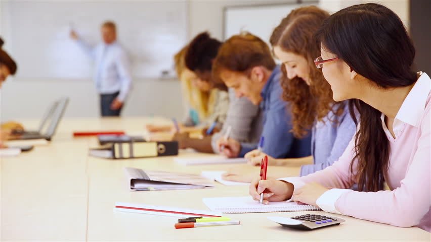 IT training courses and students learning